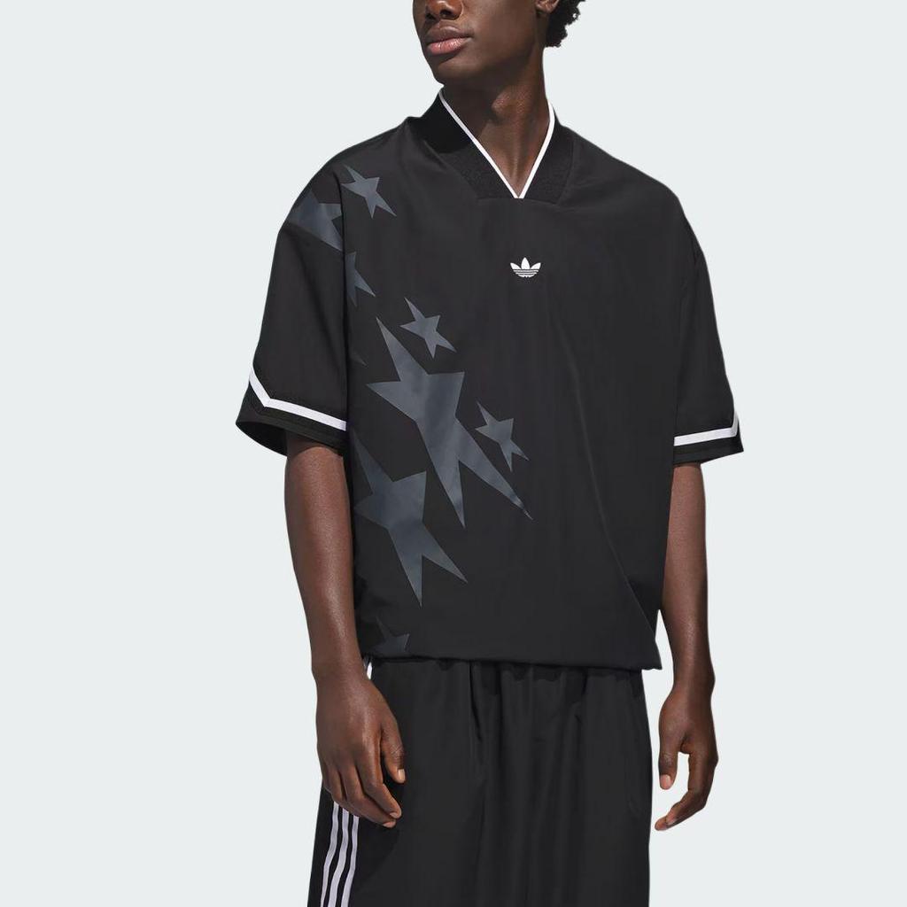 adidas Оригинальная Черная Унисекс Футболка с Принтом Звезд V-образным Вырезом Короткий Рукав KC3569
