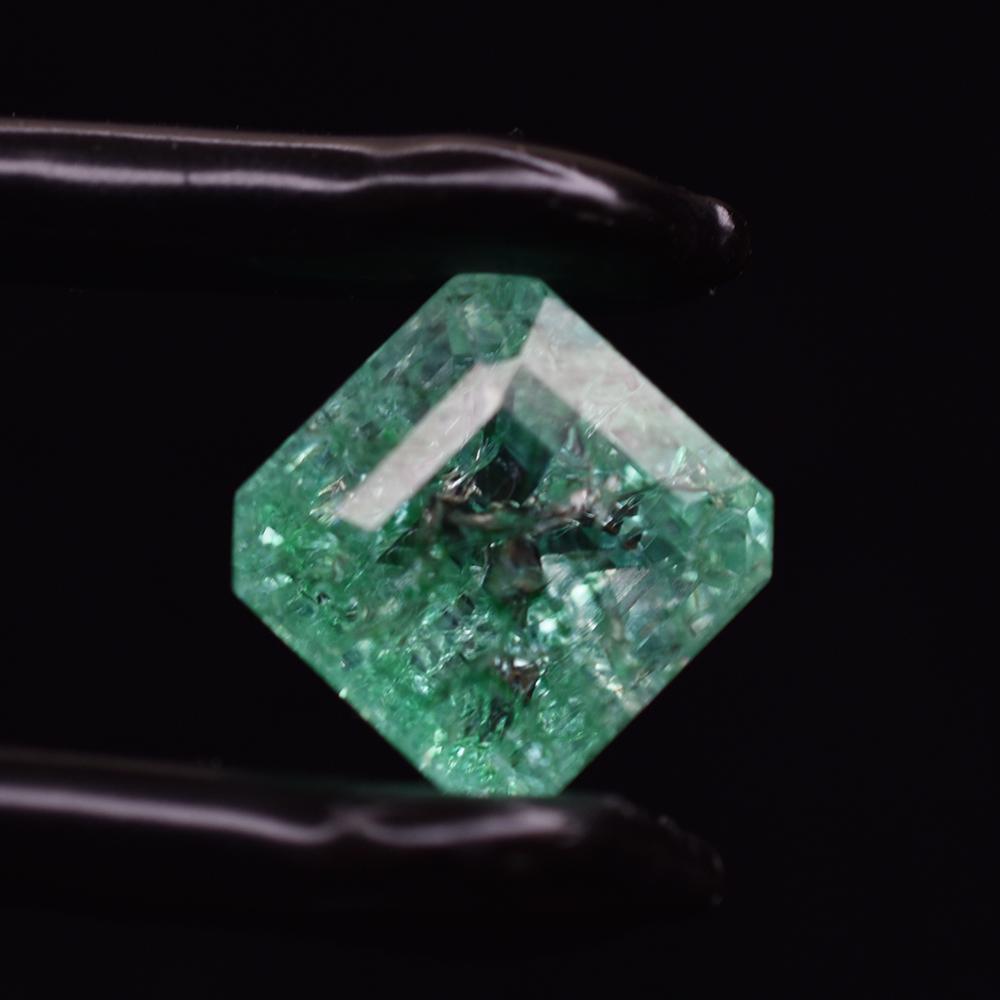 Natural Green Emerald Loose Gemstone Square Cut 13.90 ct for Jewelry Making and Gem Collections