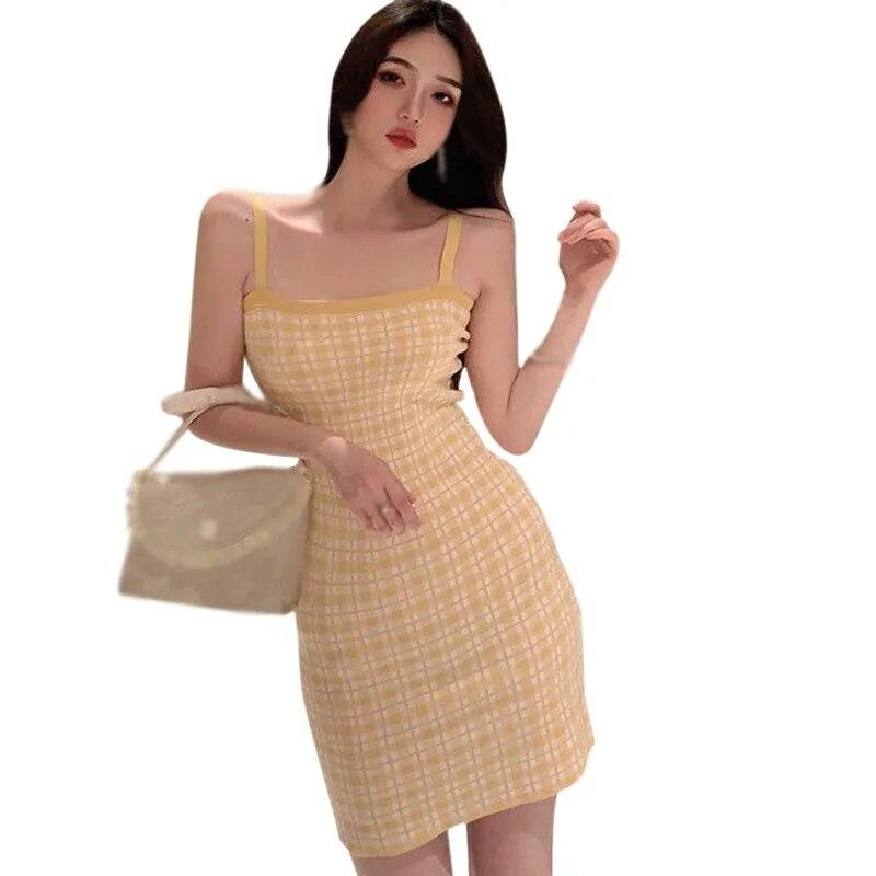 Женское платье в клетку, тонкие трикотажные платья на бретельках без рукавов с открытой спиной