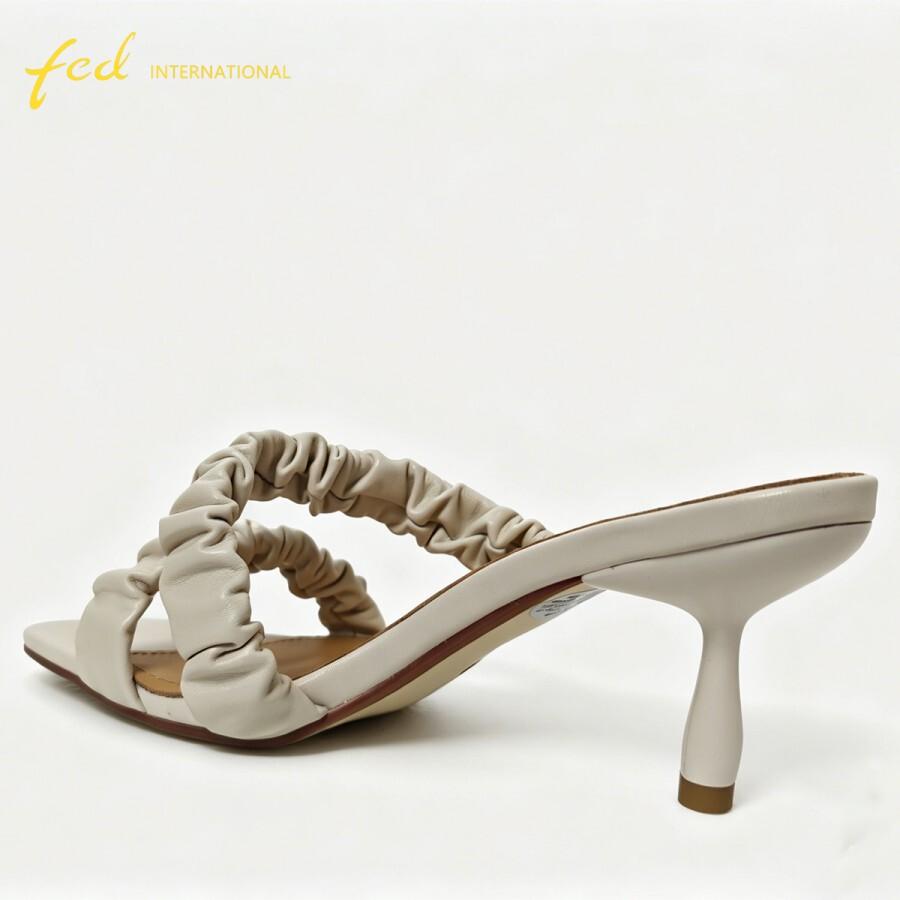 Mid heeled square headed women's sandals for spring and summer 2026, versatile, simple, fashionable, personalized, slim heel, and empty back sandals