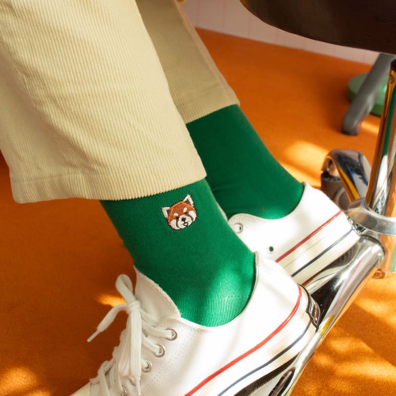 SNOOZY Rat Panda Face Embroidered Socks (Natural Green)