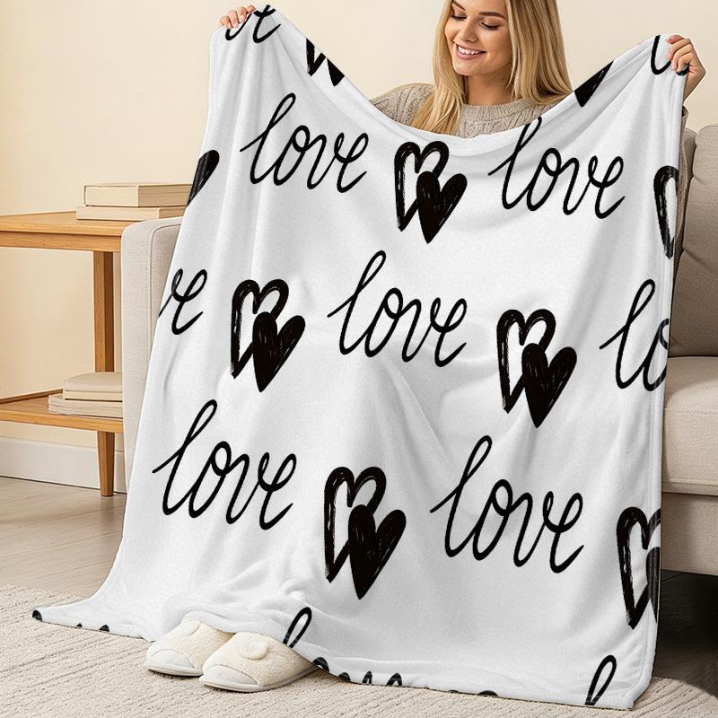 Heart Pattern Flannel Throw Blanket Super Soft, Skin-friendly, Warm Cozy for Home & Dorm, Ideal Valentine's Day Gift