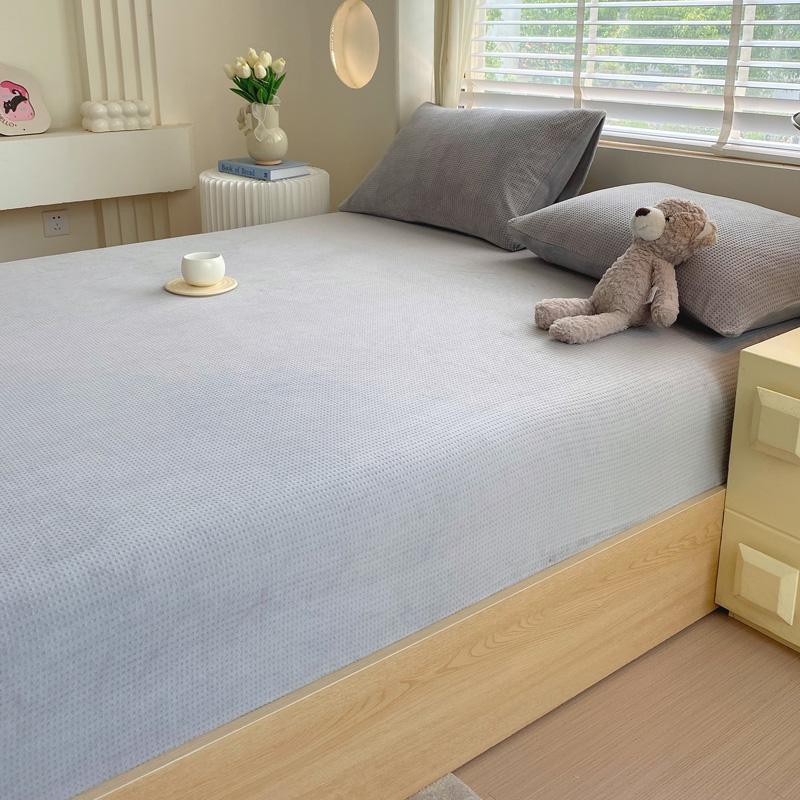 Однотонное покрывало на кровать бархатная простыня на резинке теплое простыня для кровати приятное к коже постельное белье зимние простыни простыня(Наволочка Нужен заказ)