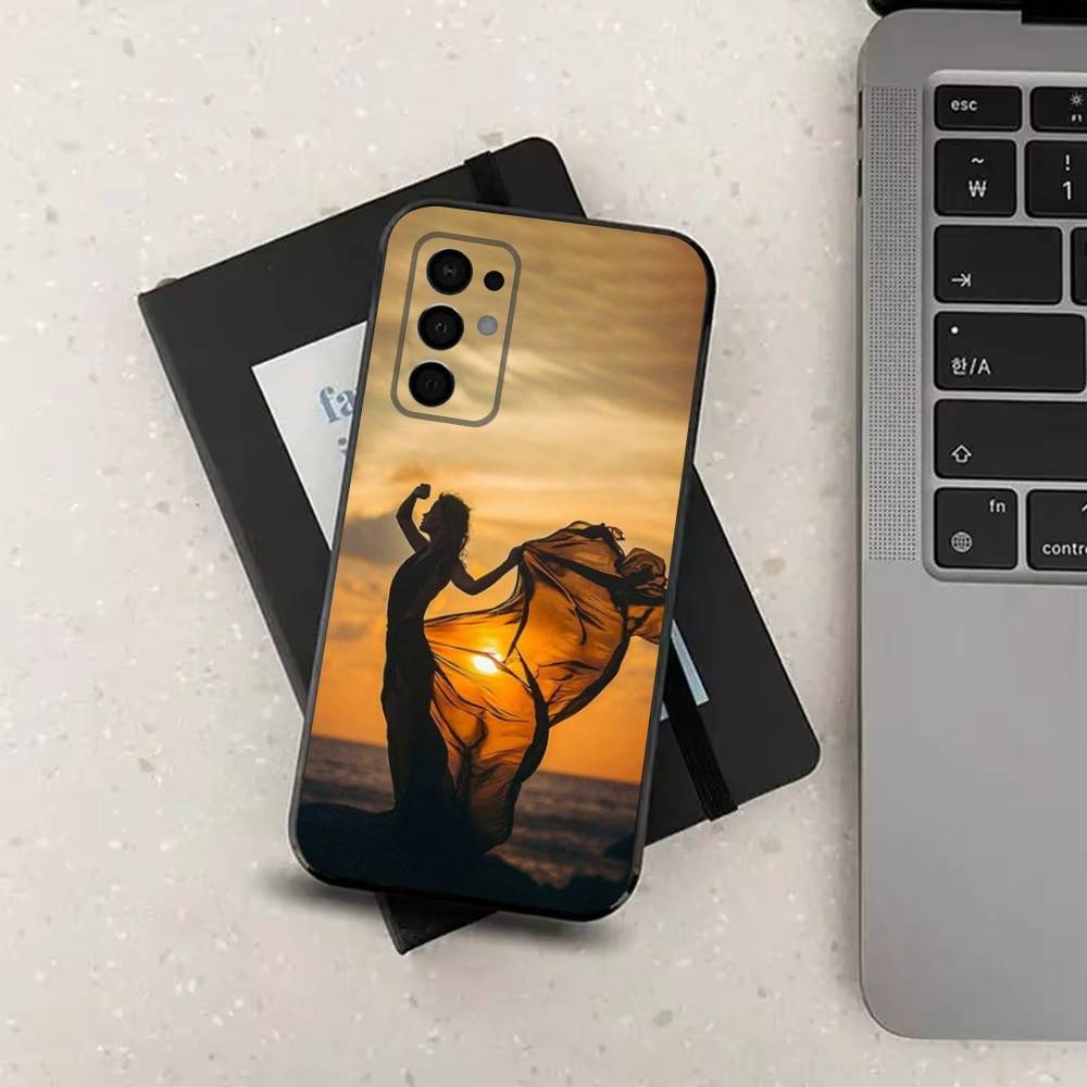 Sexy Girl Silhouettes Phone Case For Samsung Galaxy A73,31,32,72,41,53,52,71,22,5G,Note,J7,8,9 Soft Black Silicone Cover
