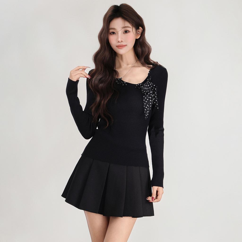 Design sense black diagonal neck off-the-shoulder polka dot silk scarf knitted sweater long sleeve autumn and winter new base top women's clothing