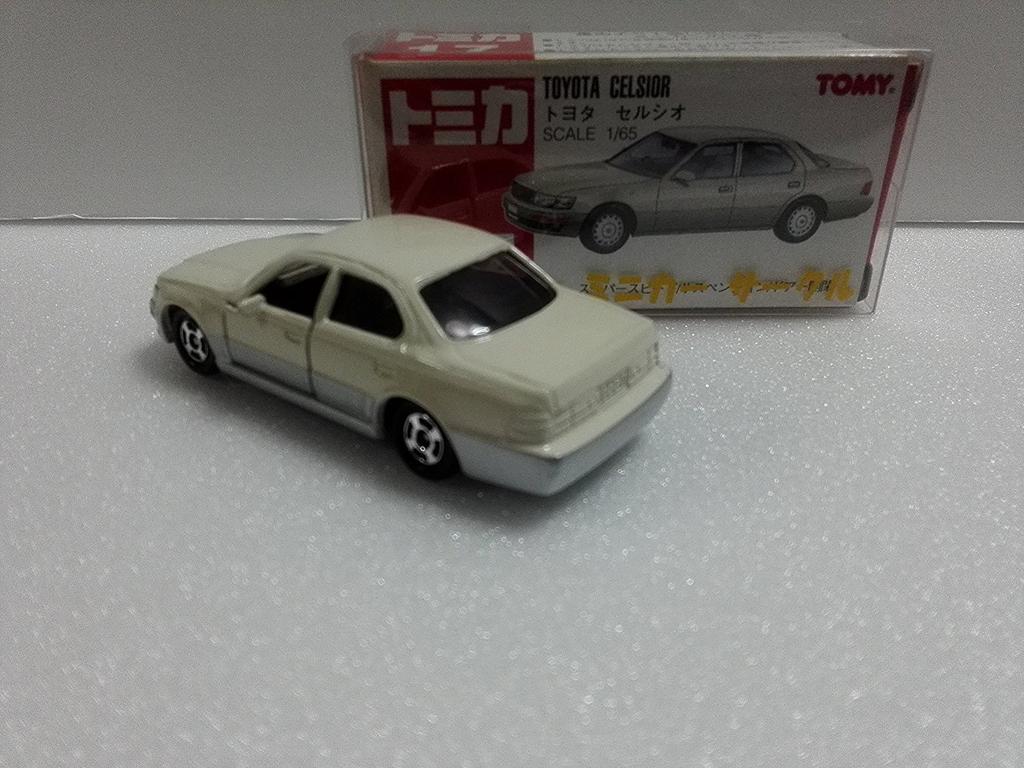 Out of Print Tomica Toyota Celsior Crazy Mini Car Circle with Case No.17