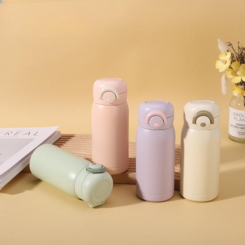 304 Stainless Steel Thermos Cup with One-button Elastic Cover Car Cup for Students To Drink Simple and Fashionable Water Cups.