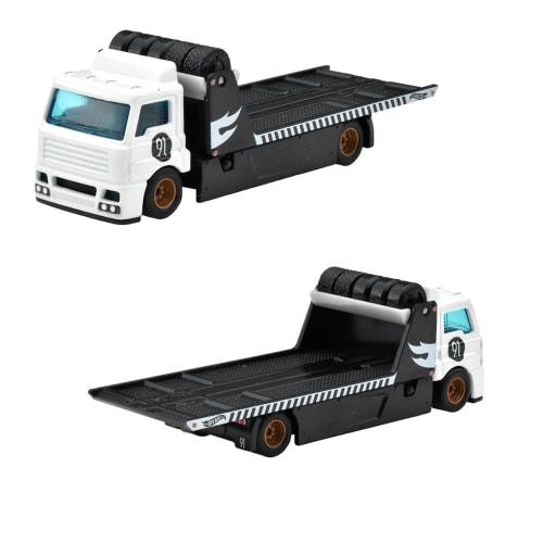 Hot Wheels Premium Collector's Set Assortment [Ages 3 and Up] HCR53