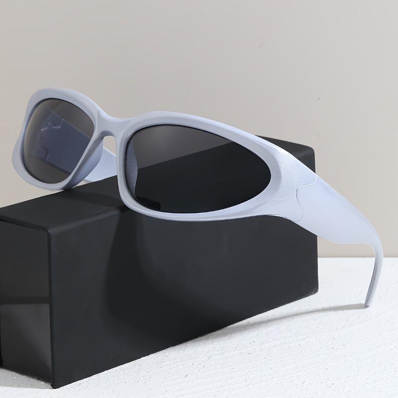 Cyberpunk Futuristic Fashion Glasses Tinted Lenses for Street Fashion Festive Events Unisex Men Women Festival Gear Edgy Style