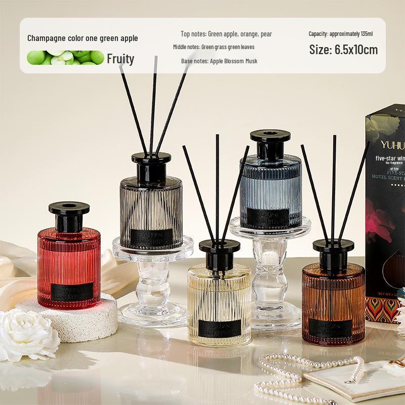 Five-Star Hotel Aromatherapy Rattan Diffuser: Luxurious, Long-Lasting Light Fragrance for Your Bedroom.