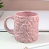 Креативная высококачественная изысканная нежно-розовая рельефная цветочная керамическая кружка для девушки, весенний домашний кофейный стакан, чашка для питья воды