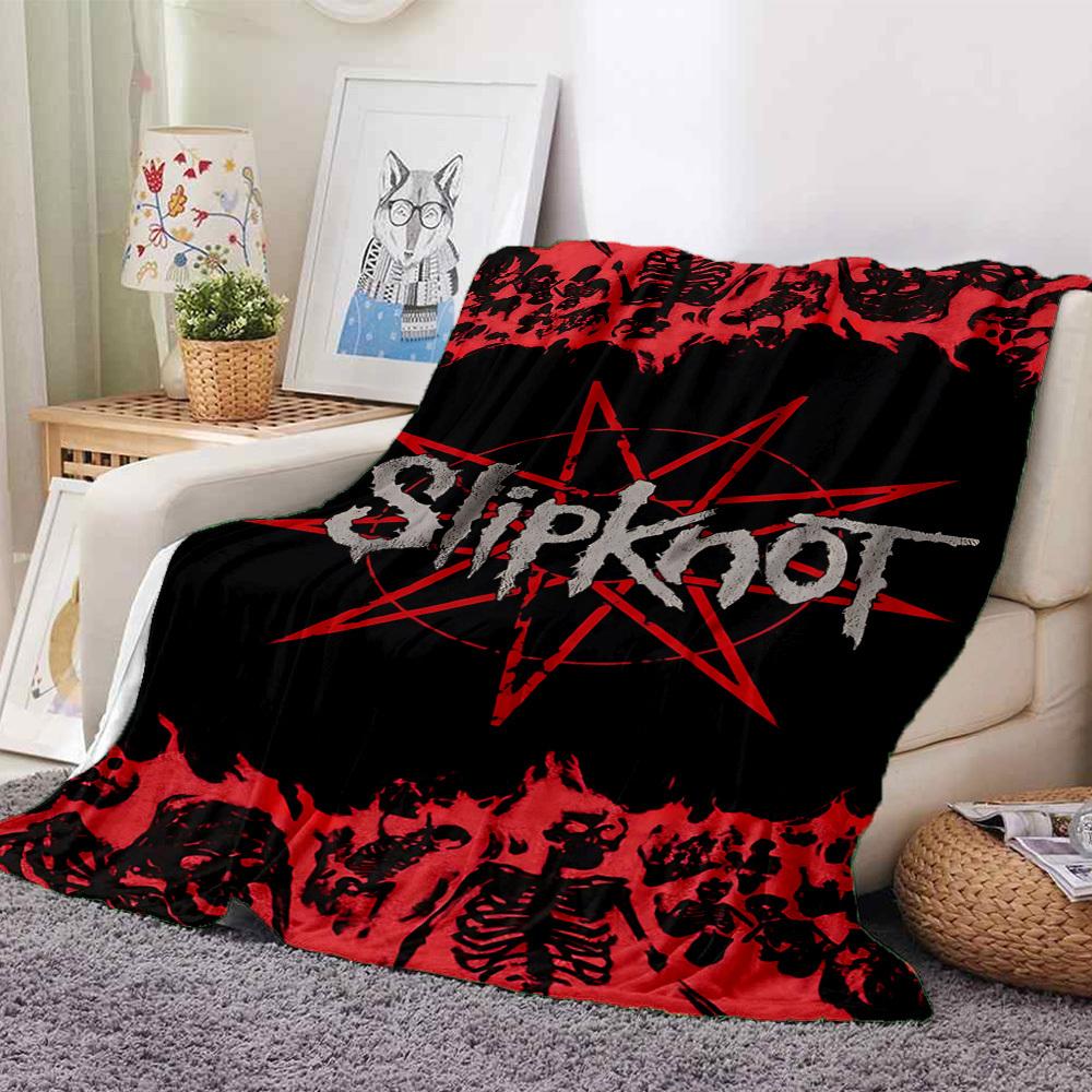 1 шт. Плед с цифровой печатью, мягкий и удобный, с символикой группы Slipknot. Всесезонный, многоцелевой, вязаное полотно. Для кровати, офиса, дивана, домашнего декора.