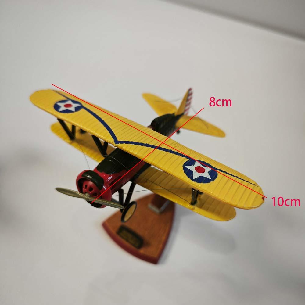 1/200 Retro Fighter Plastic Model Random Style