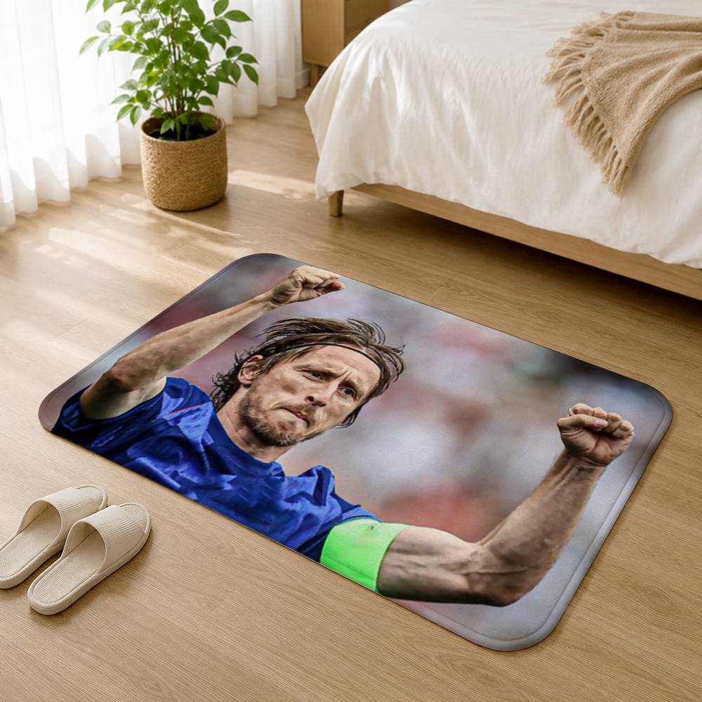 Football 10 L-Luka Modric Soft Comfortable Short Plush Rug Carpet mat Anti?Slip Floor Mat Machine Washable Home Decor
