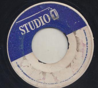 7inch Record ALTON ELLIS THE SOUL SISTERS Sunday Coming Another Night NONE Studio One 1970 Jamaica Reggae Ska Dub Used