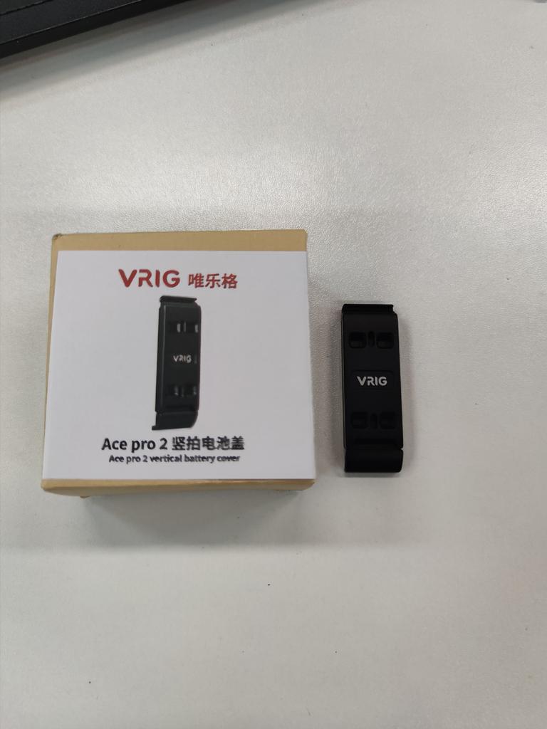Крышка аккумуляторного отсека спортивной камеры VRIG AC-26 для вертикального монтажа Съемная крышка аккумуляторного отсека Боковая дверца