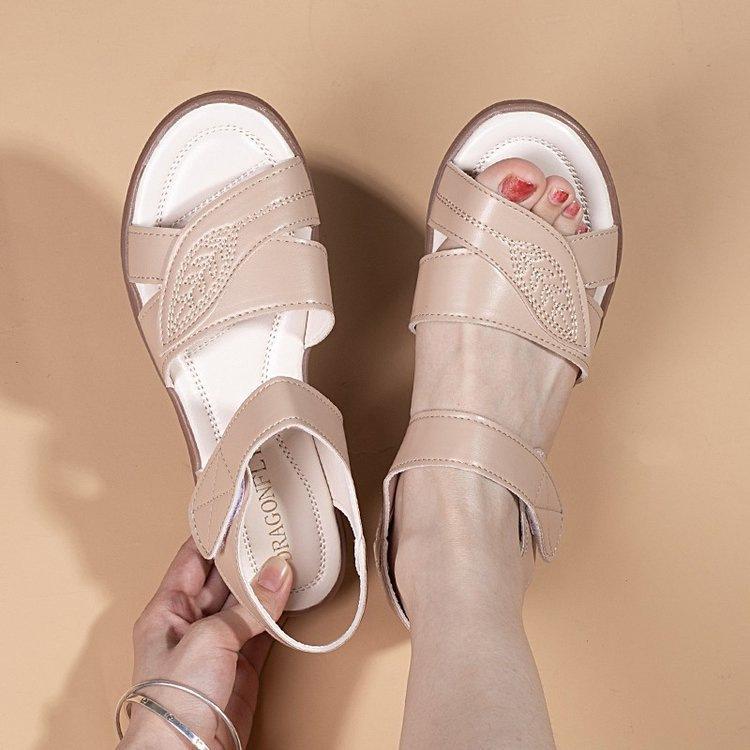 Soft Leather Soft Sole Beef Tendon Mother Sandals Women's 2025 Summer New Flat Bottom Middle-aged and Elderly Comfortable Fashion Women Non-slip