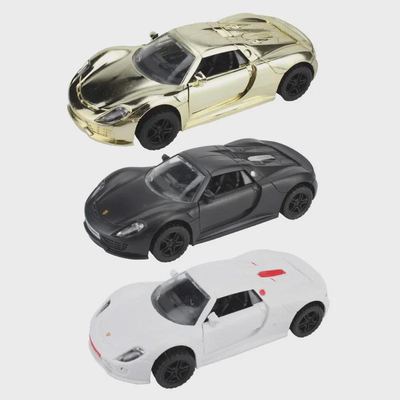 Роскошный спортивный автомобиль на торт: Украшение дня рождения