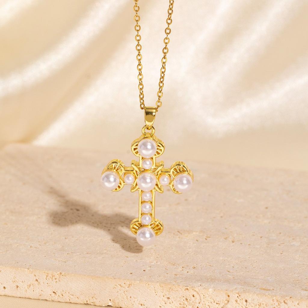 Necklace Copper Gold-plated Full Diamond Retro Light Luxury High-end Titanium Steel Chain Does Not Fade Jewelry Women