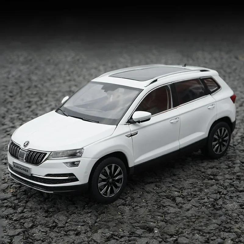 DAYB7 28CM 1:18 Scale New Skoda Karoq Alloy Car Model Diecast Metal Vehicle Toy Collection Collectible