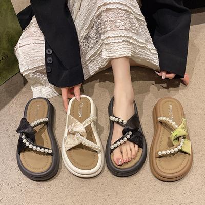 Французская красавица с юбкой на низком каблуке, классные тапочки, женская летняя одежда 2025 года, новые римские сандалии на толстой подошве для морского отдыха