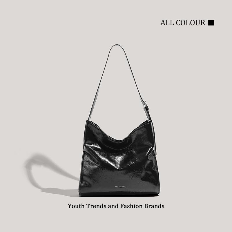 Premium Texture Bag Women's New Large-capacity Commuter Bag Niche Design Pleated Shoulder Messenger Bag