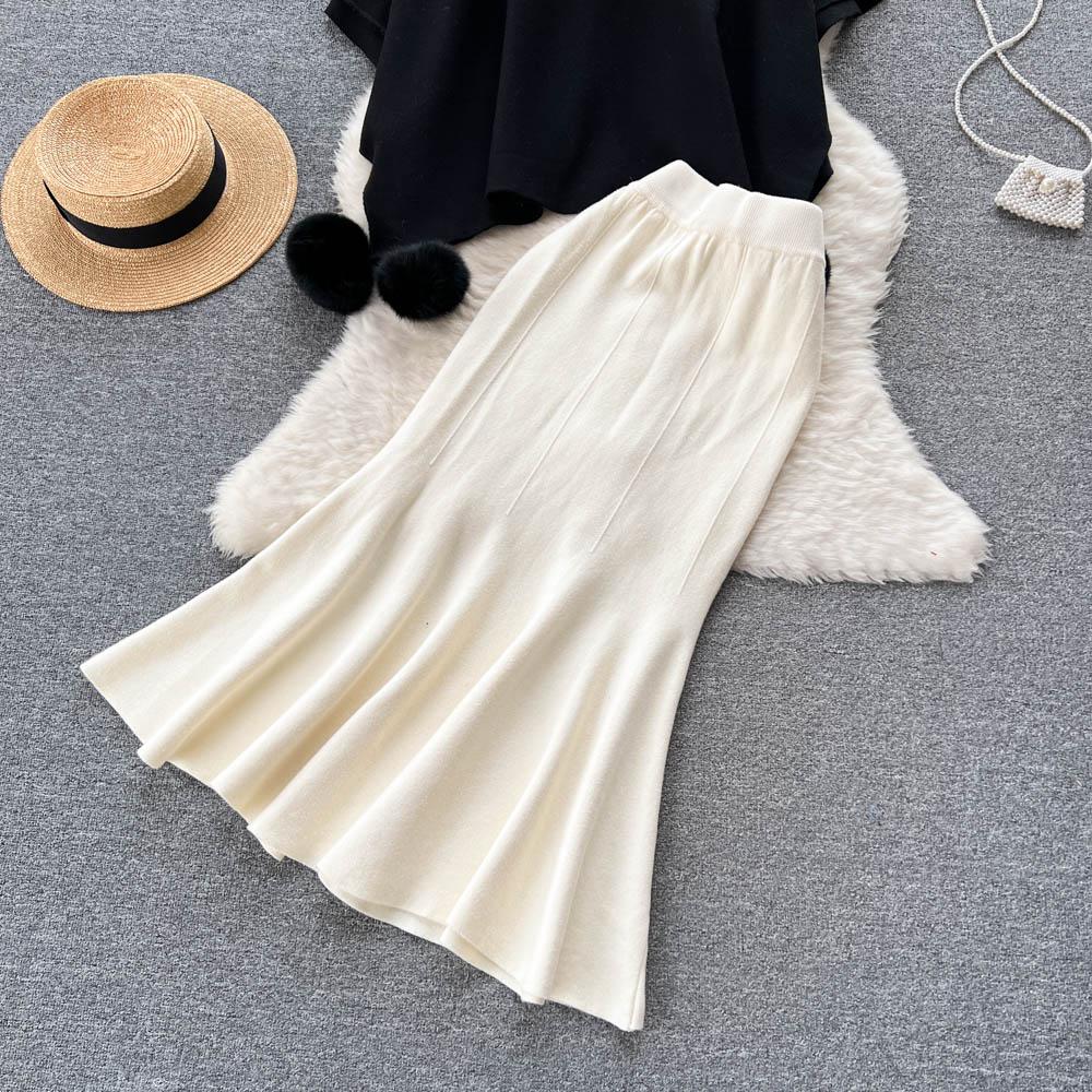 High Sense Of Retro Irregular Cape Shawl Women + High Waist Temperament Knitted Fishtail Half-Body Skirt Two-Piece Set