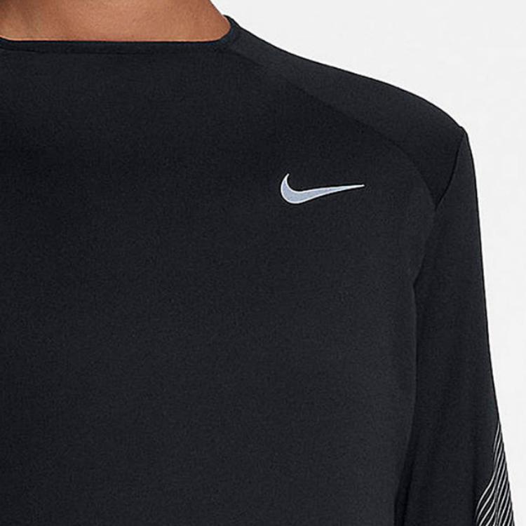 Nike Футболки женские черные с круглым вырезом умеренные 923314-010