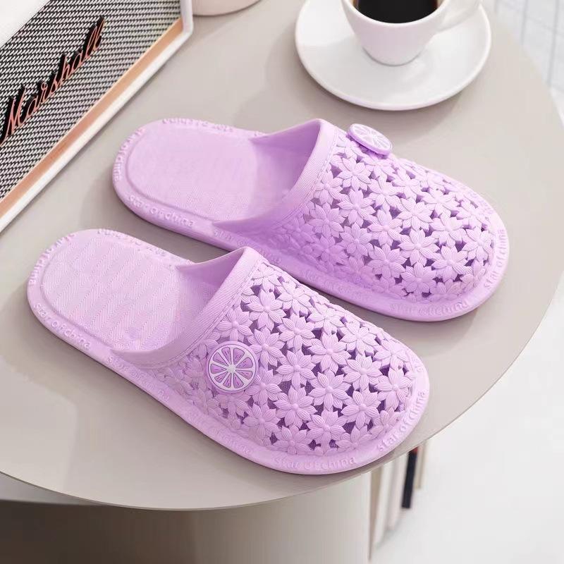 2024 новые классные тапочки женские летние тапочки с сумкой на голову полутапочки сандалии с мягкой подошвой дырявые туфли мода ленивый дом