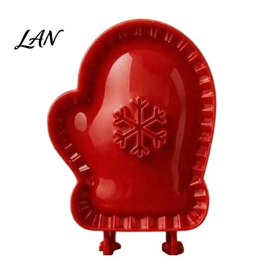 Baking Gifts for Enthusiasts Christmas Hand Press Pie Mold, Plastic Pastry Dough Handmade Neatly Cut Cookie Cutters DIY Holiday Treats