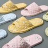 Fashion Indoor Slippers Soft Cotton Floral Floor Shoes Fashion Flower Slippers Antislip Home Slippers Bedroom Shoes
