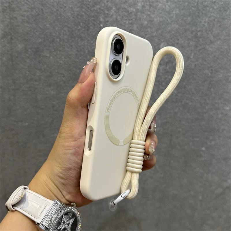 Магнитный чехол из жидкого силикона Apple 16 с ремешком для iPhone 15 Pro Max