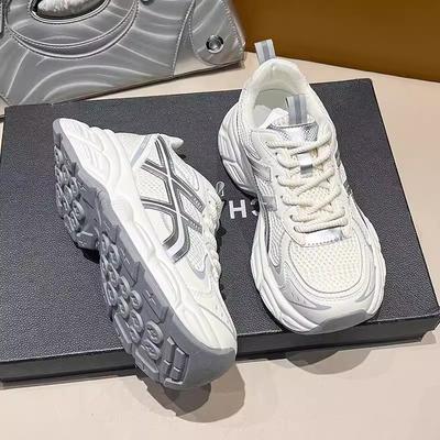 2025 весна и лето сетчатые дышащие кроссовки для пап женские новые универсальные на толстой подошве с увеличением роста супер популярные повседневные спортивные кроссовки