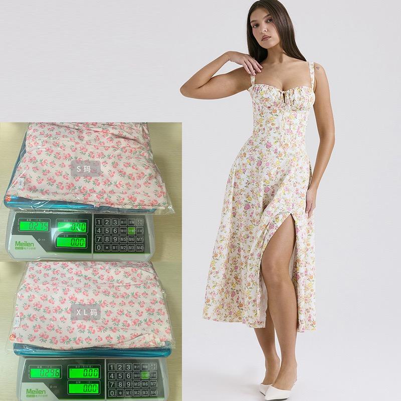 Летнее облегающее платье-комбинезон