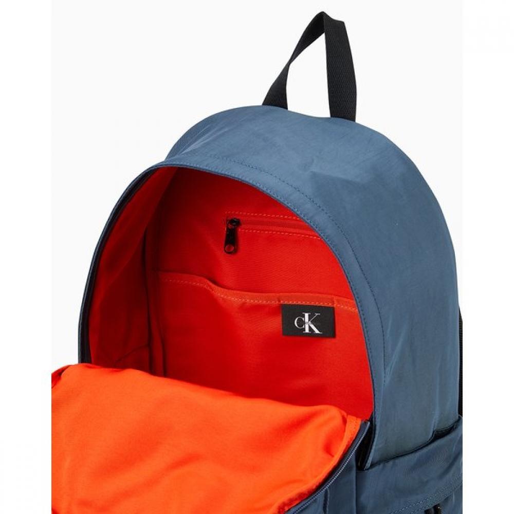 Calvin Klein Jeans Unisex Bold Logo Nylon Campus Round Backpack 4d3114g D1m 