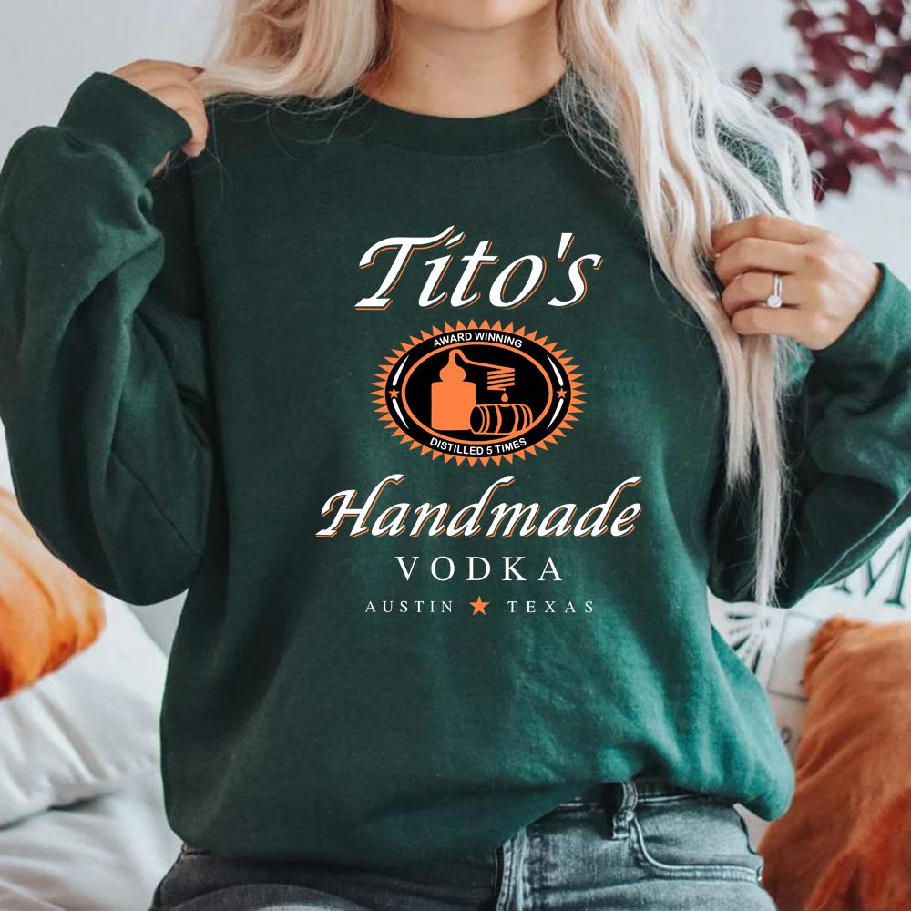 Свитшот Tito Crewneck Свитшот Tito's Handmade Vodka Унисекс Графические Худи Водка Алкоголь Свитшоты Подарок для Поклонника Tito Топ