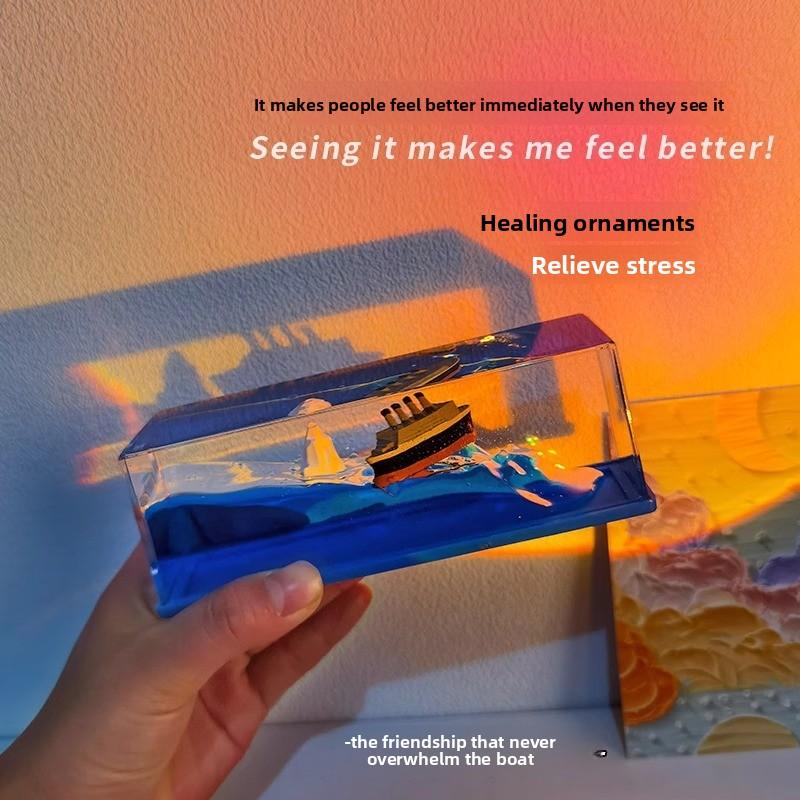 Настольное украшение «Корабль в бутылке»