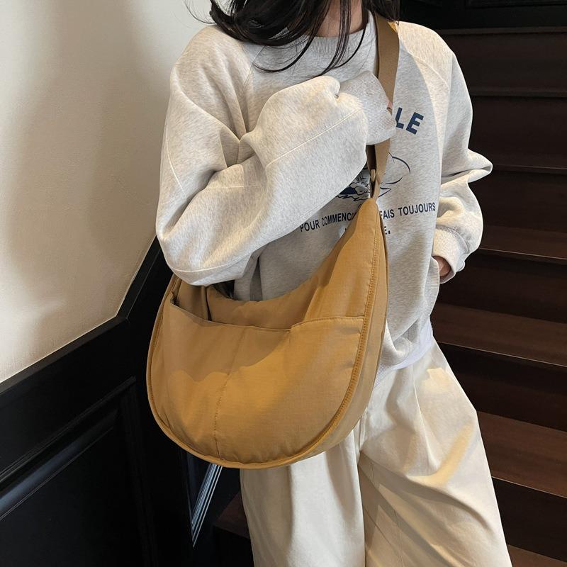 Bag Women's New Large-capacity Dumpling Bag College Student Class Shoulder Bag Simple Versatile Commuter Light Messenger Bag