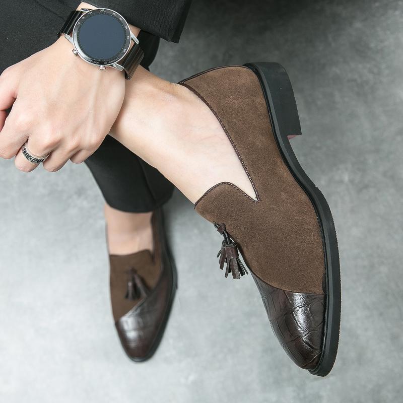Fashion High Quality Men Comfortable Loafers Classic Men Flats Wedding Fashion Business Shoes Men All-match Mens Slip On Walking Shoes