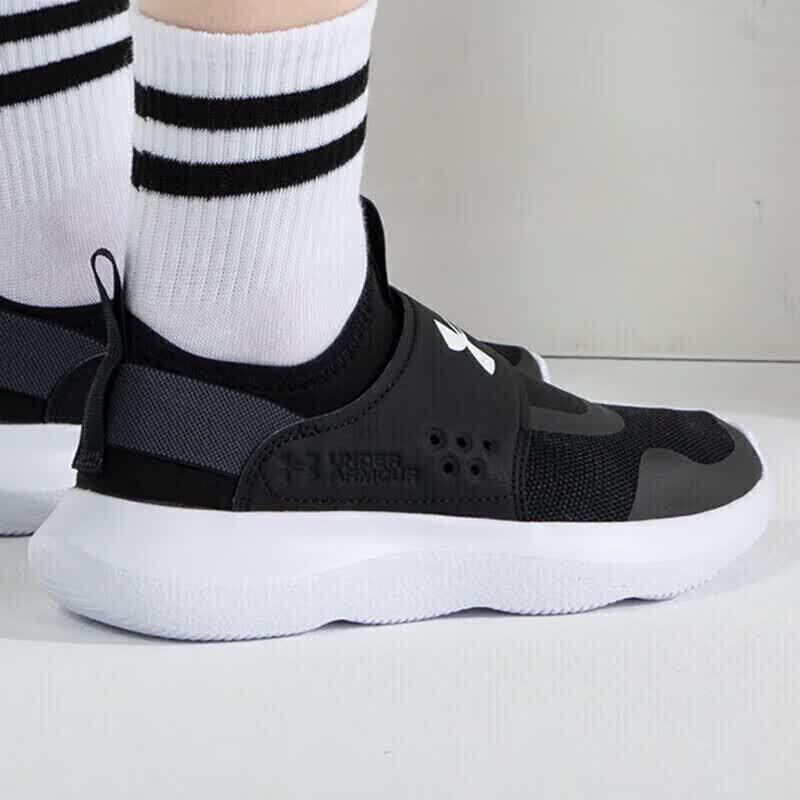 Under Armour Runplay Мягкие легкие кроссовки для бега