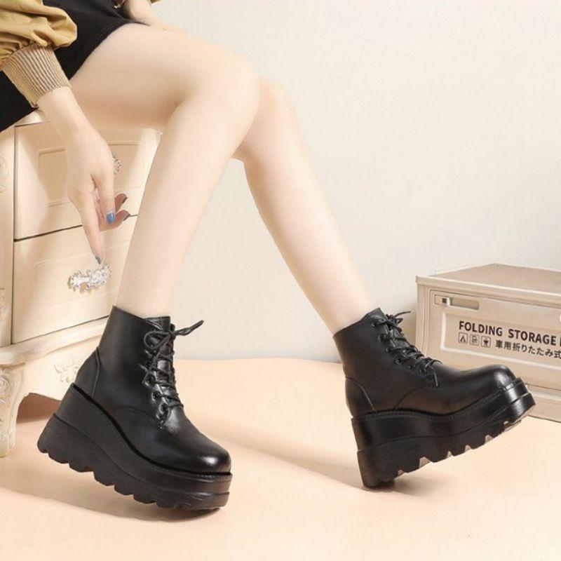Обувь на платформе для увеличения роста, женские осенне-зимние универсальные короткие ботинки в британском стиле, модные ботинки Мартин на платформе с маффиновой подошвой, инс