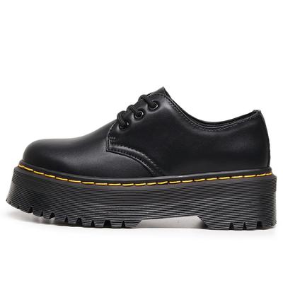 Новые туфли с толстой подошвой и перфорацией, женские низкие, из натуральной мягкой кожи, с круглым носком, повседневные, студенческие, на платформе-маффин, лоферы