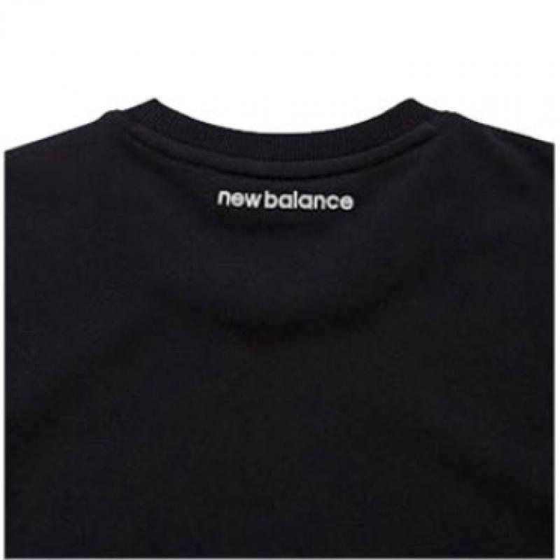 New Balance Half Club Nbncd11013 Bk Basic Small Logo Sweatshirt StAndard Fit Men And women