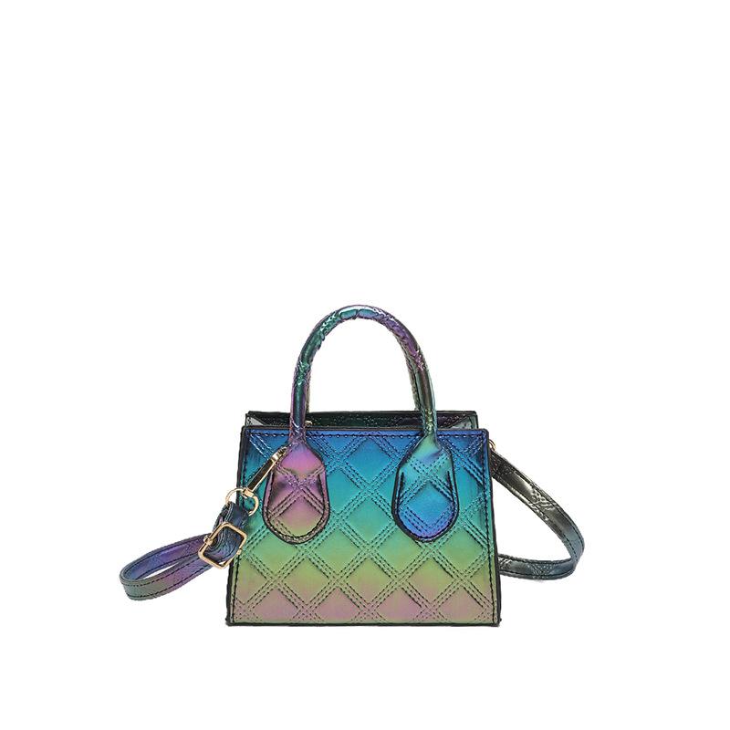 Женская сумка из лакированной кожи с ромбовидным узором 2024 года, новый модный дизайн, яркое лицо, сумка в иностранном стиле, модная сумка через плечо