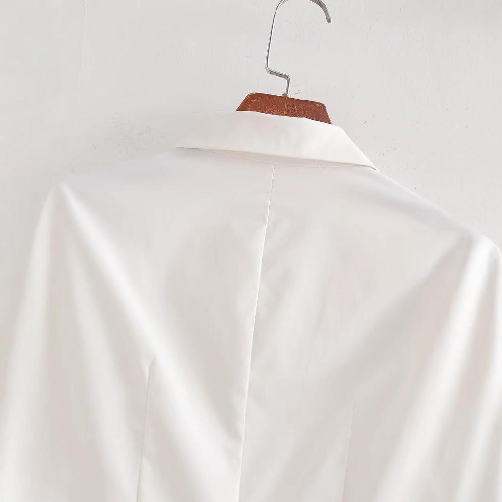 Women's 2024 Winter Fashion Floral Lace Waist-Hugging Shirt