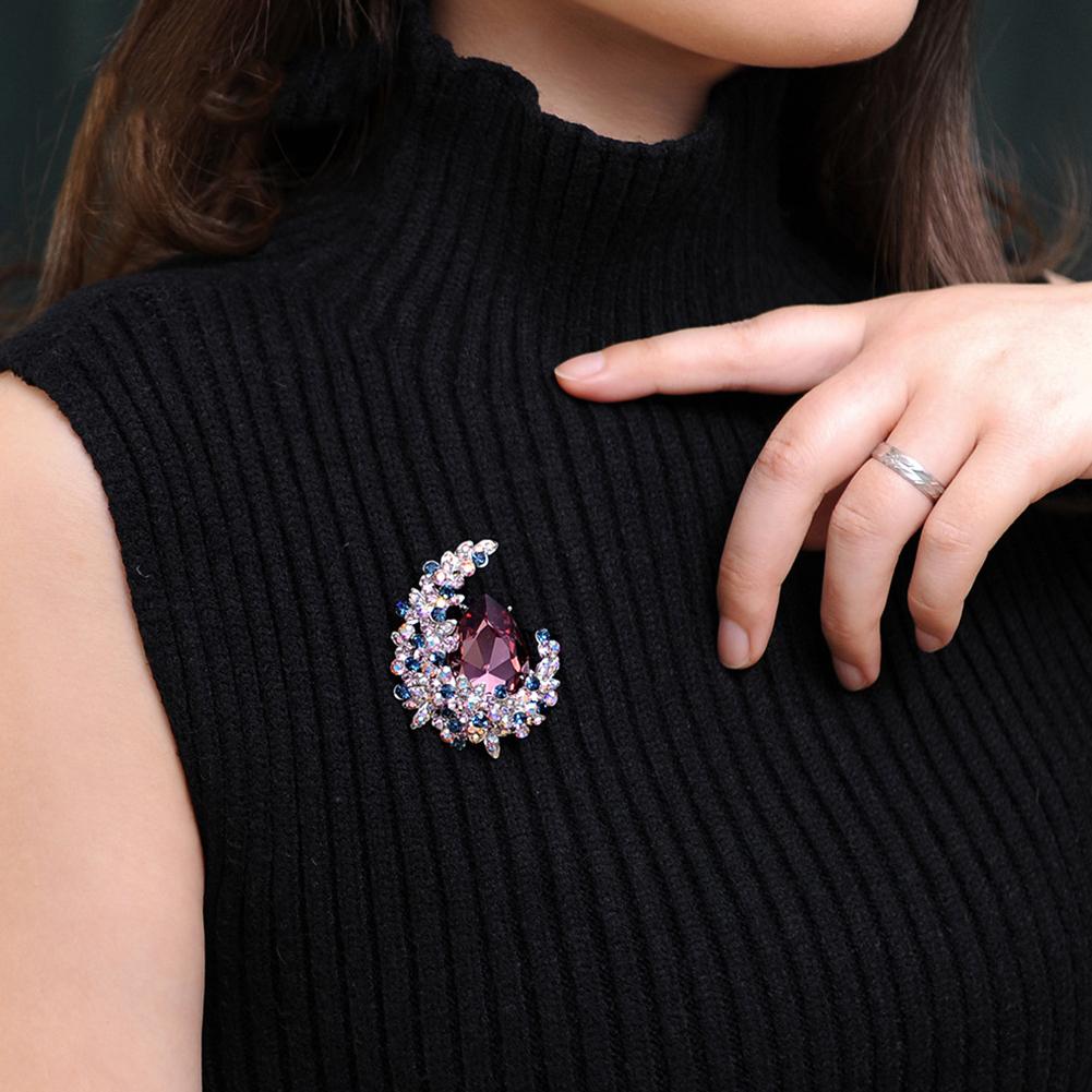 Women Fashion Crystal Moon Brooch Exquisite Crystal Pin Jewelry Accessories For Sweater Coat Decoration