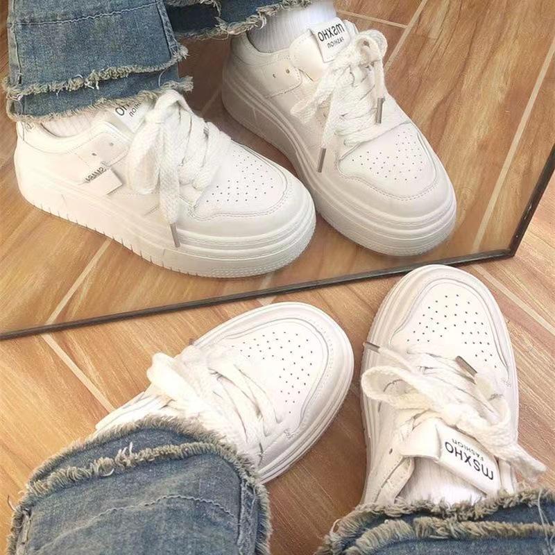 Женские модные белые кроссовки на платформе — визуально увеличивают рост, повседневные, универсальные, в стиле кампуса, весенняя коллекция