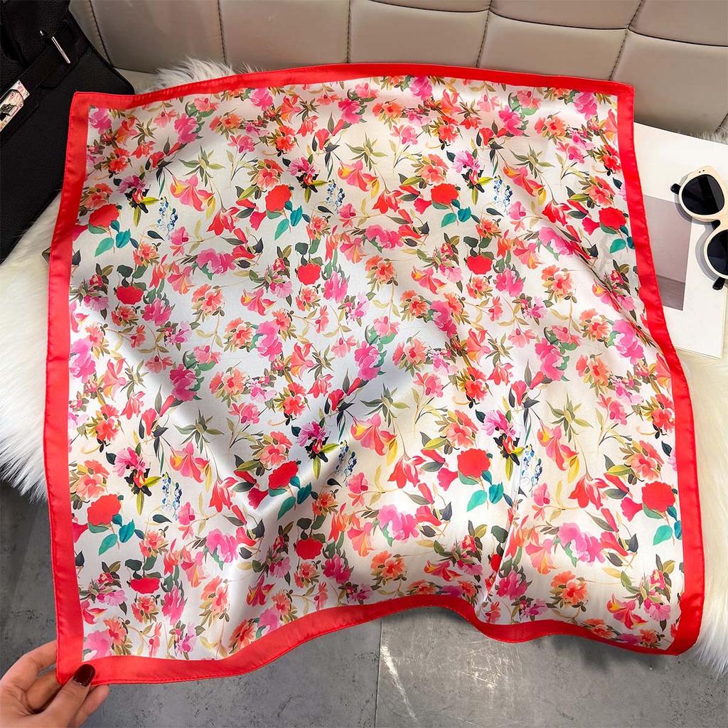 Retro Floral Print Silk Square Scarf Women Neck Ties Kerchief Lady All Seasons Decorate Hijab Female Neckerchief Foulard Bandana