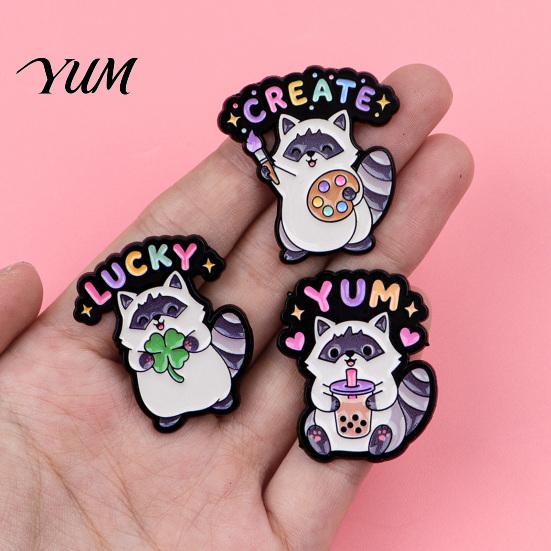 Raccoon Brooch Pin Cartoon Pin, Animal Decorative Enamel Badge, Alloy Scarves Pins Lapel for Jackets Backpacks Hats