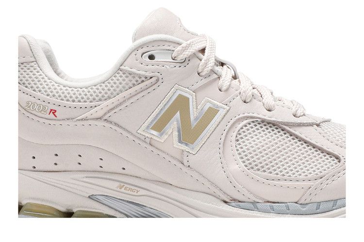 Men's Sneakers New Balance 2002R 'Cream'